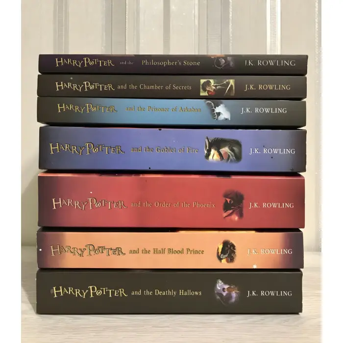Harry Potter. (Гаррі Поттер). Дж. До. Роулінг. (англійська мова) комплект із 7ми книг.