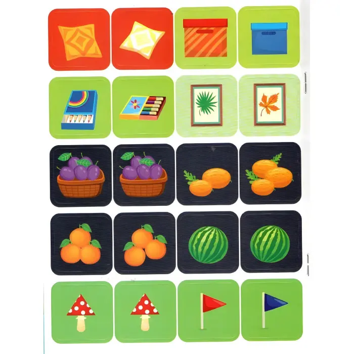 Наліпки-тренувалки "Форми" розвивальна книга з наклейками для найменших (9786175443804)