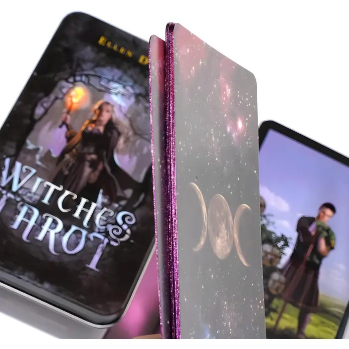 Чаклунське таро Елен Дуган (Witches tarot) у жерстяній коробочці.