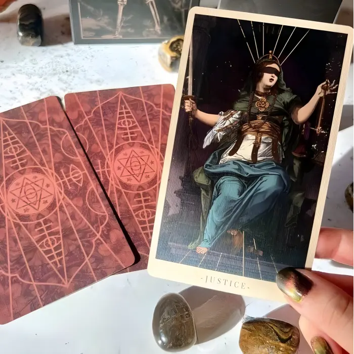 Таро Земного польоту (Terra Volatile).